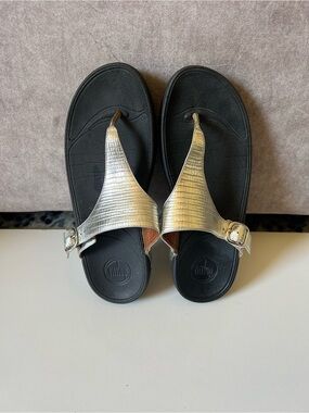 FitFlop Brown Leather Shoe with Black Trim